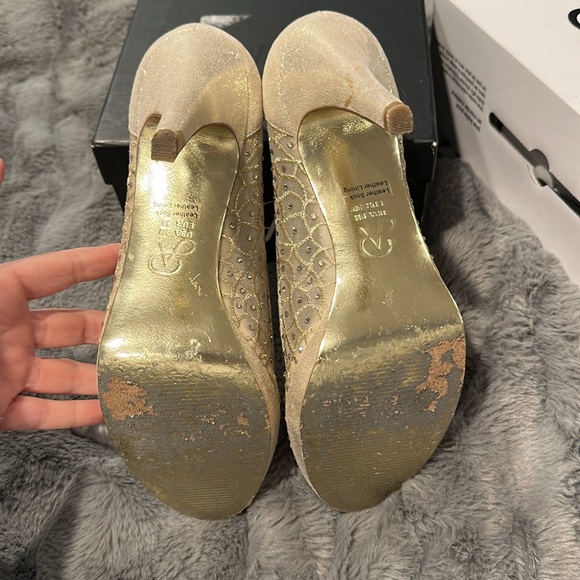 - Adrianna paperless metalic gold heel size 9 - Picture 12 of 12